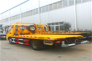 寿光附近拖车救援搭电